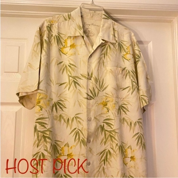 Tommy Bahama Other - Men’s TOMMY BAHAMA silk shirt Palest yellow w/palm fronds. New condition. Large.